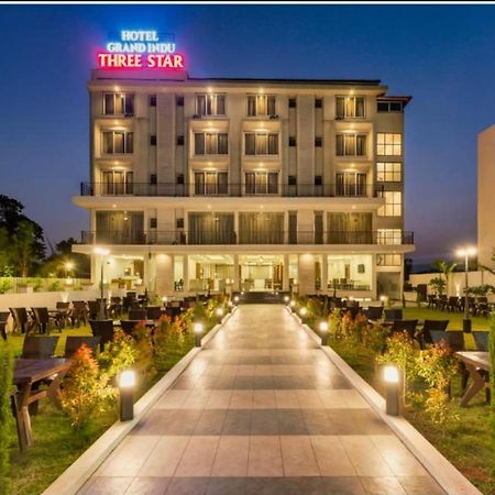 Hotel Grand Indu, 3 Star Kolhapur Buitenkant foto