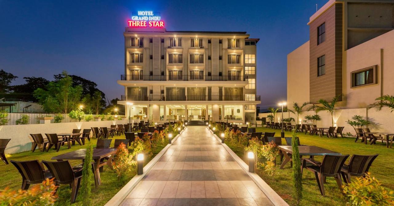 Hotel Grand Indu, 3 Star Kolhapur Buitenkant foto