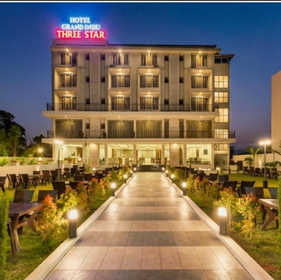 Hotel Grand Indu, 3 Star Kolhapur Buitenkant foto